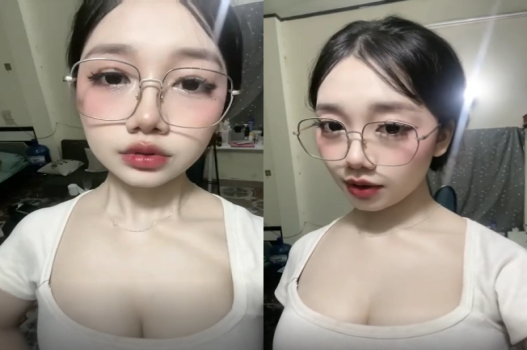Sex TikTok mông to muốn được ôm chặt